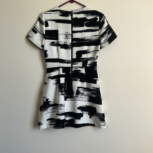 re:named Black and White Mini Dress - Picture 5 of 5